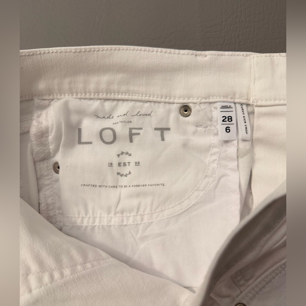 Ann Taylor LOFT Women's Size 28/6 White High Waist‎ Skinny Crop Ankle Jeans - Picture 4 of 7
